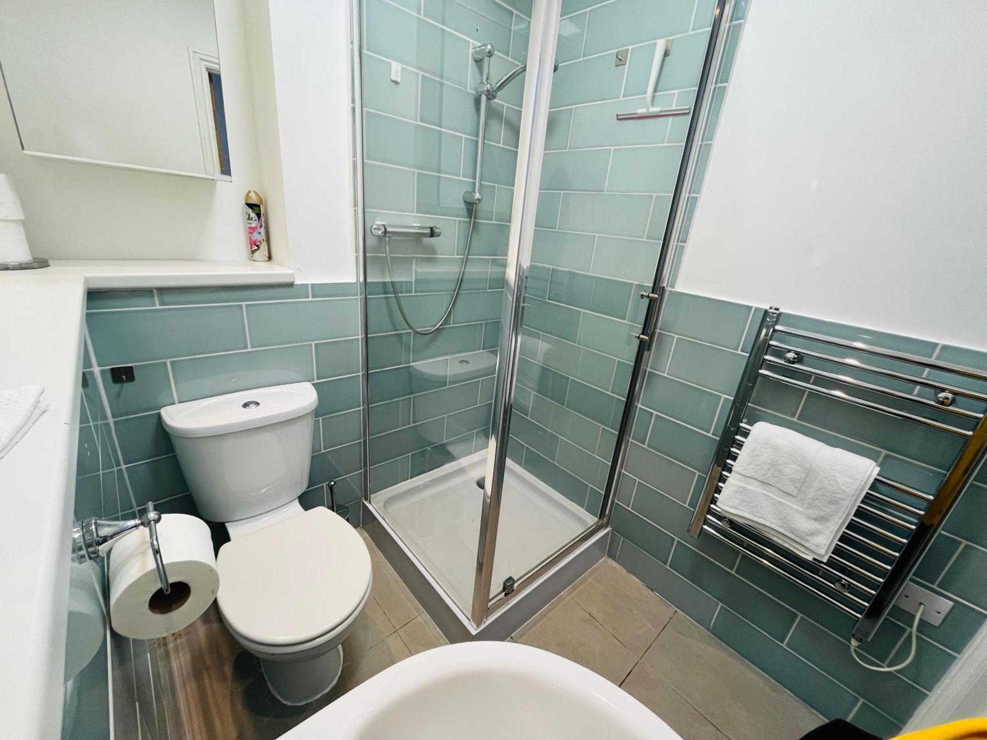 London Modern Flat Near Transportsアパートメント エクステリア 写真