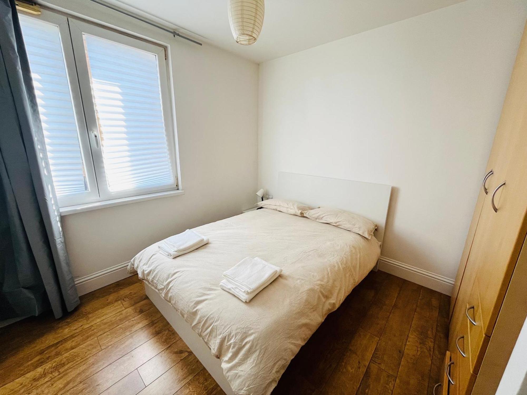 London Modern Flat Near Transportsアパートメント エクステリア 写真